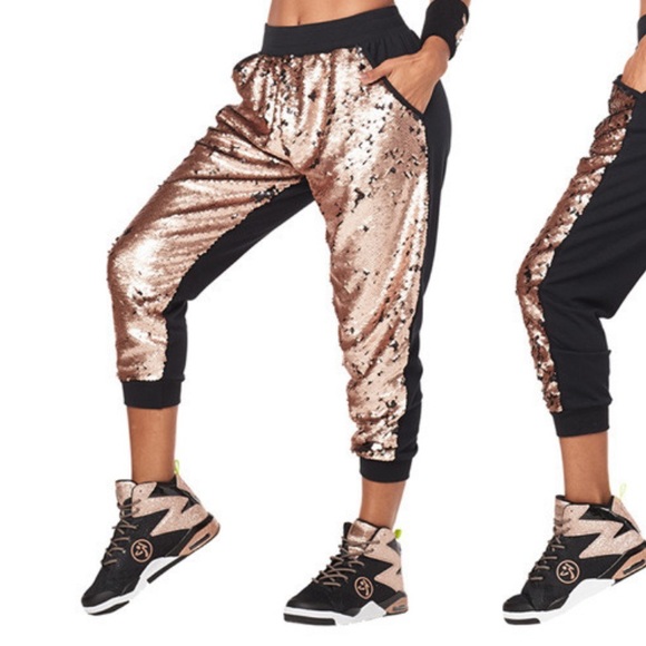 Zumba Fitness Pants - Zumba Glitz + Glam Capri Sweatpants